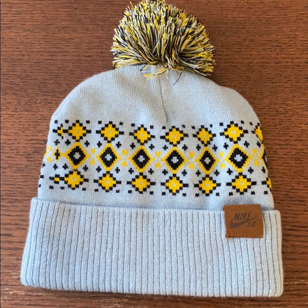 Nike SB beanie